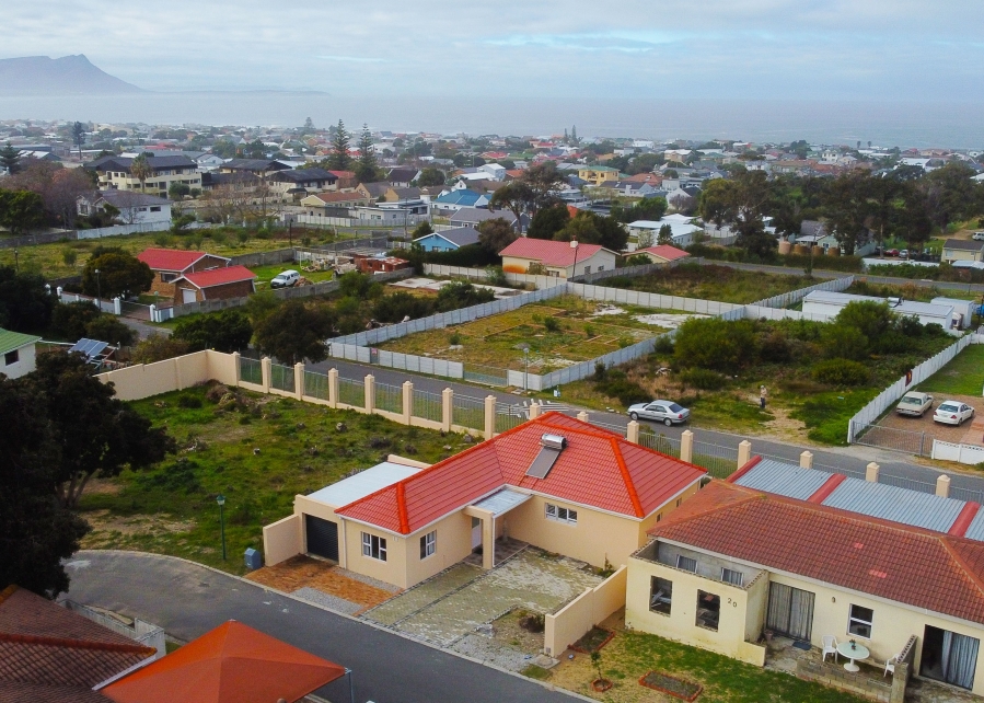 3 Bedroom Property for Sale in Kleinmond Western Cape
